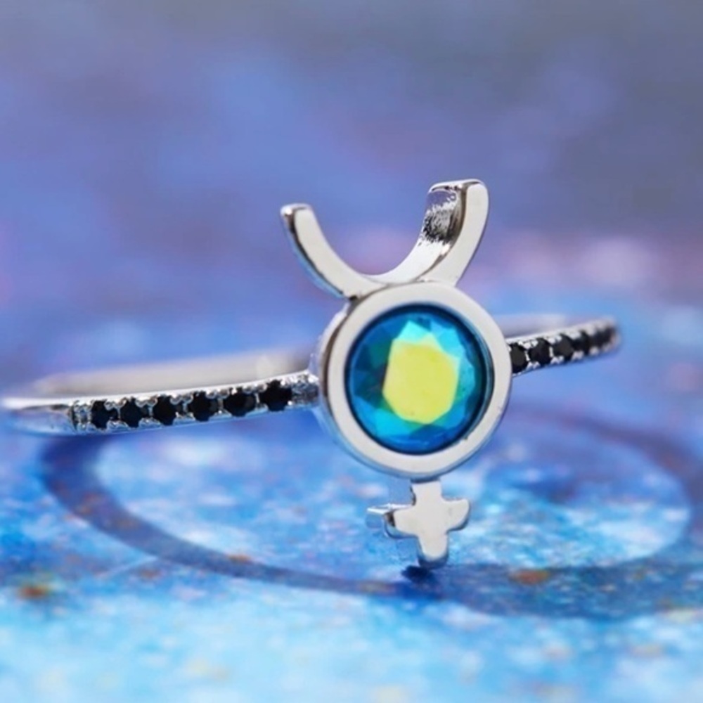 🌖 Fragrant Jewels Merc Retro Ring